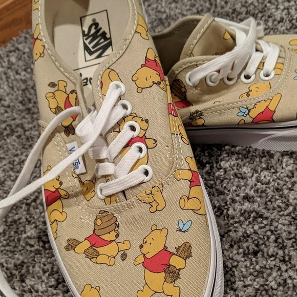 winnie pooh vans 39